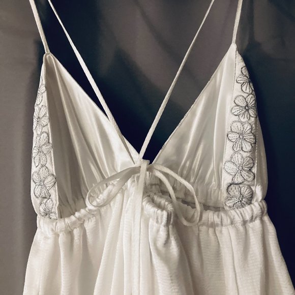 Tropical White Dress or Lingerie - Picture 5 of 7